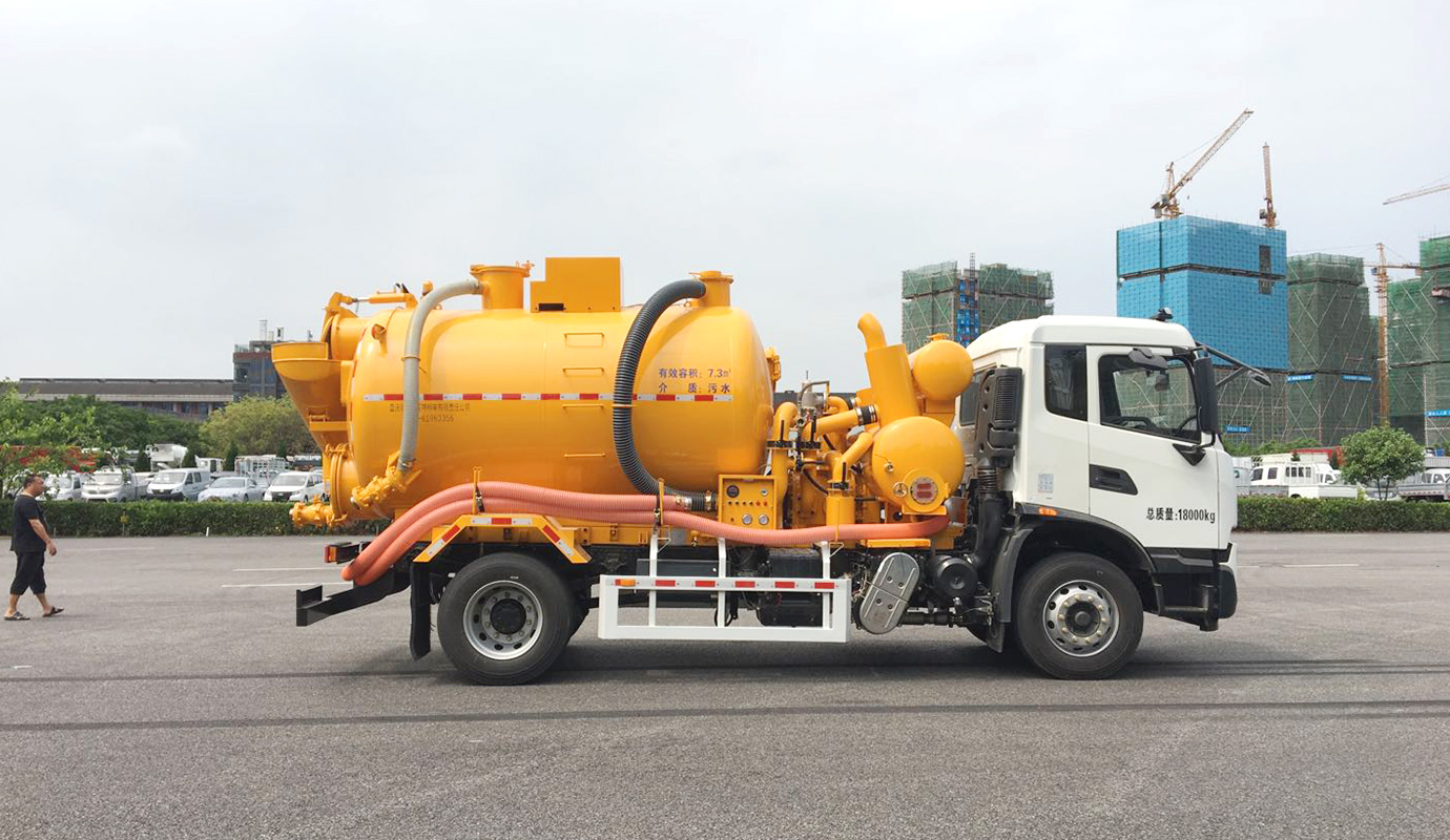 NDT5184GXW吸污車(chē)-3.jpg